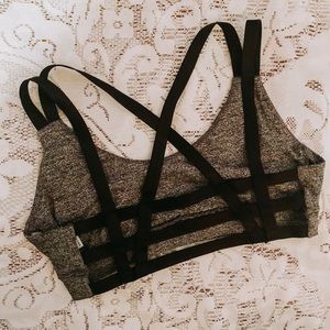 NWOT Strap Sports Bra Forever 21 - Gray / Black
